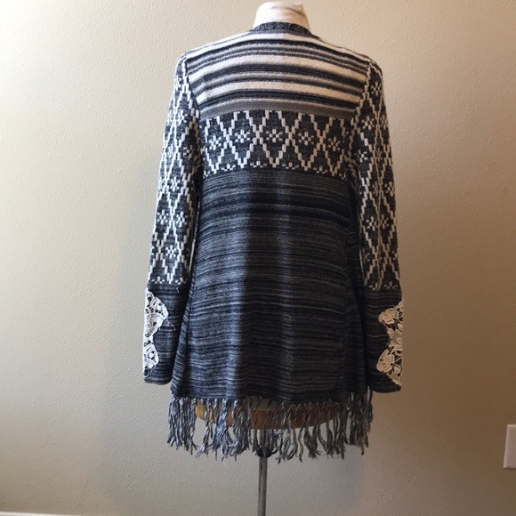 Cardigan - Picture 3 of 3